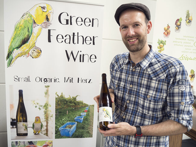 green feather wine